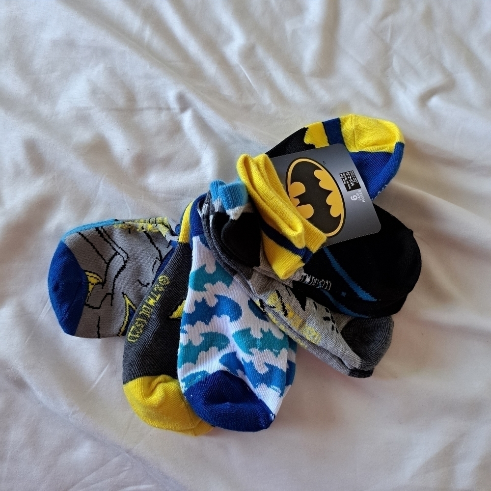 Batman 6 pack of socks 2 sizes NWT